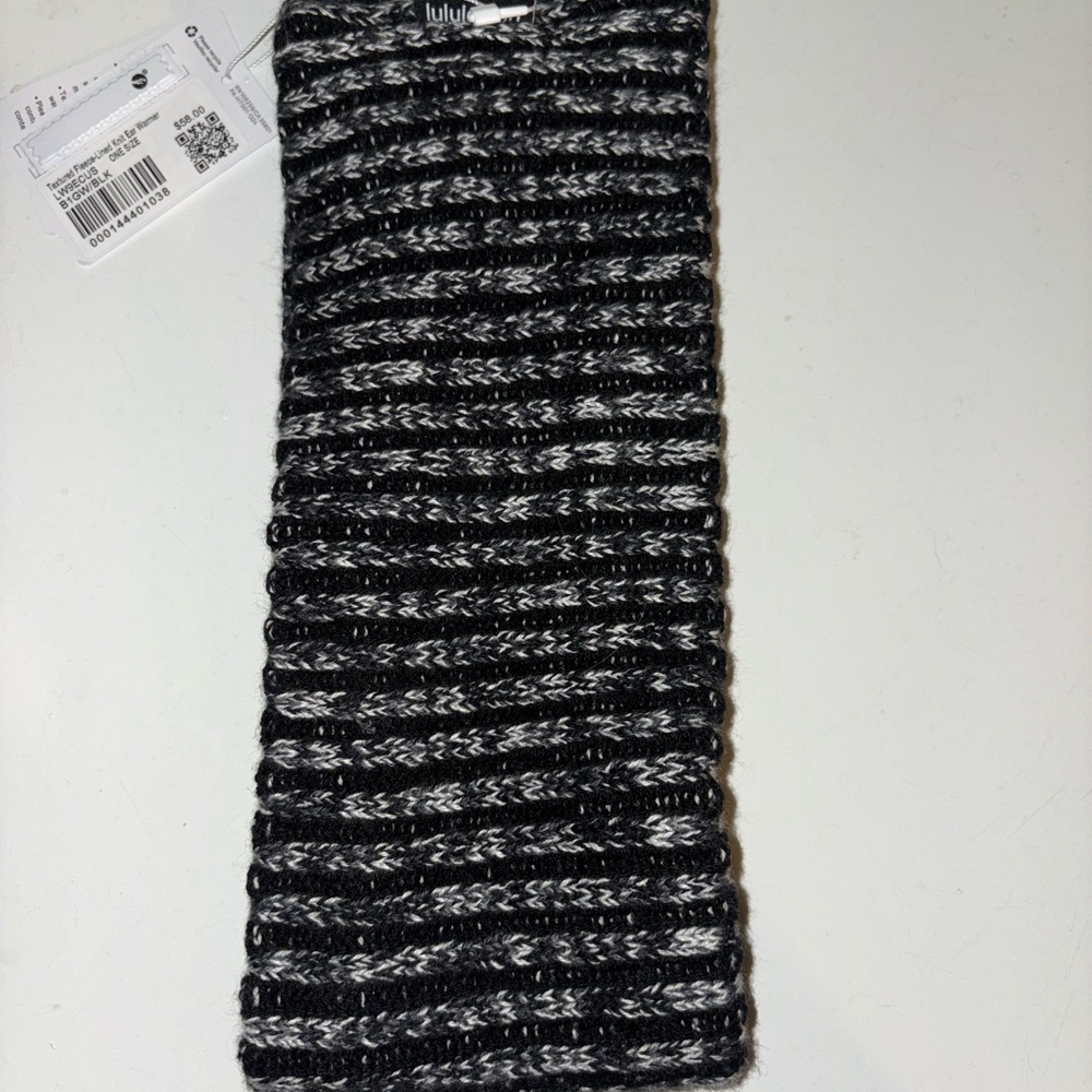 Lululemon Textured Fleece-Lined Knit Ear Warmer